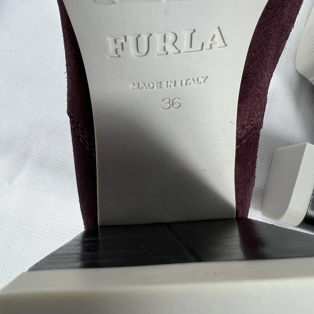 NIB Furla Greta Chelsea Boots Burgundy Suede Size 36 EU Made in Italy